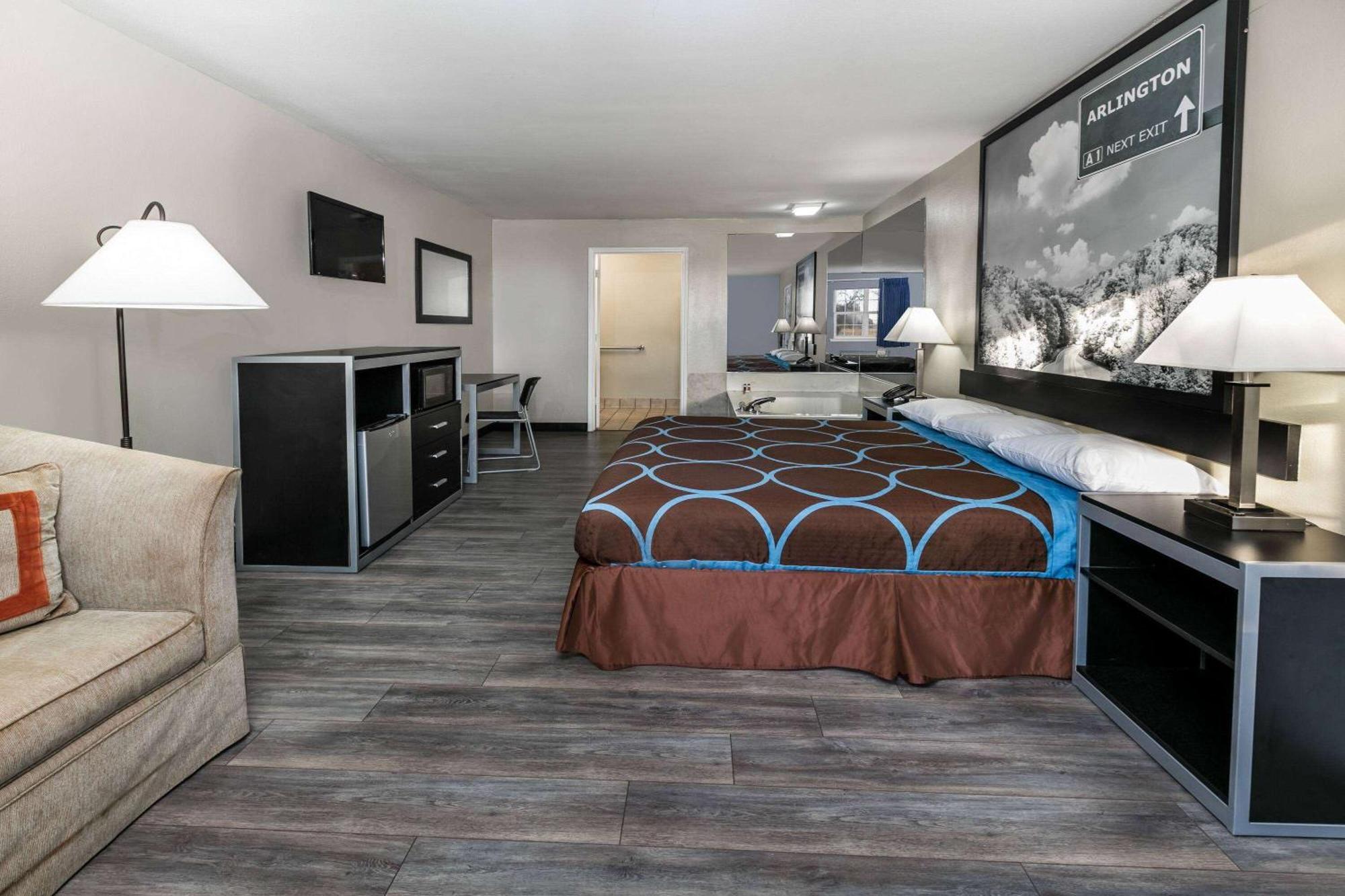 Super 8 By Wyndham Arlington Near At&T Stadium Zewnętrze zdjęcie
