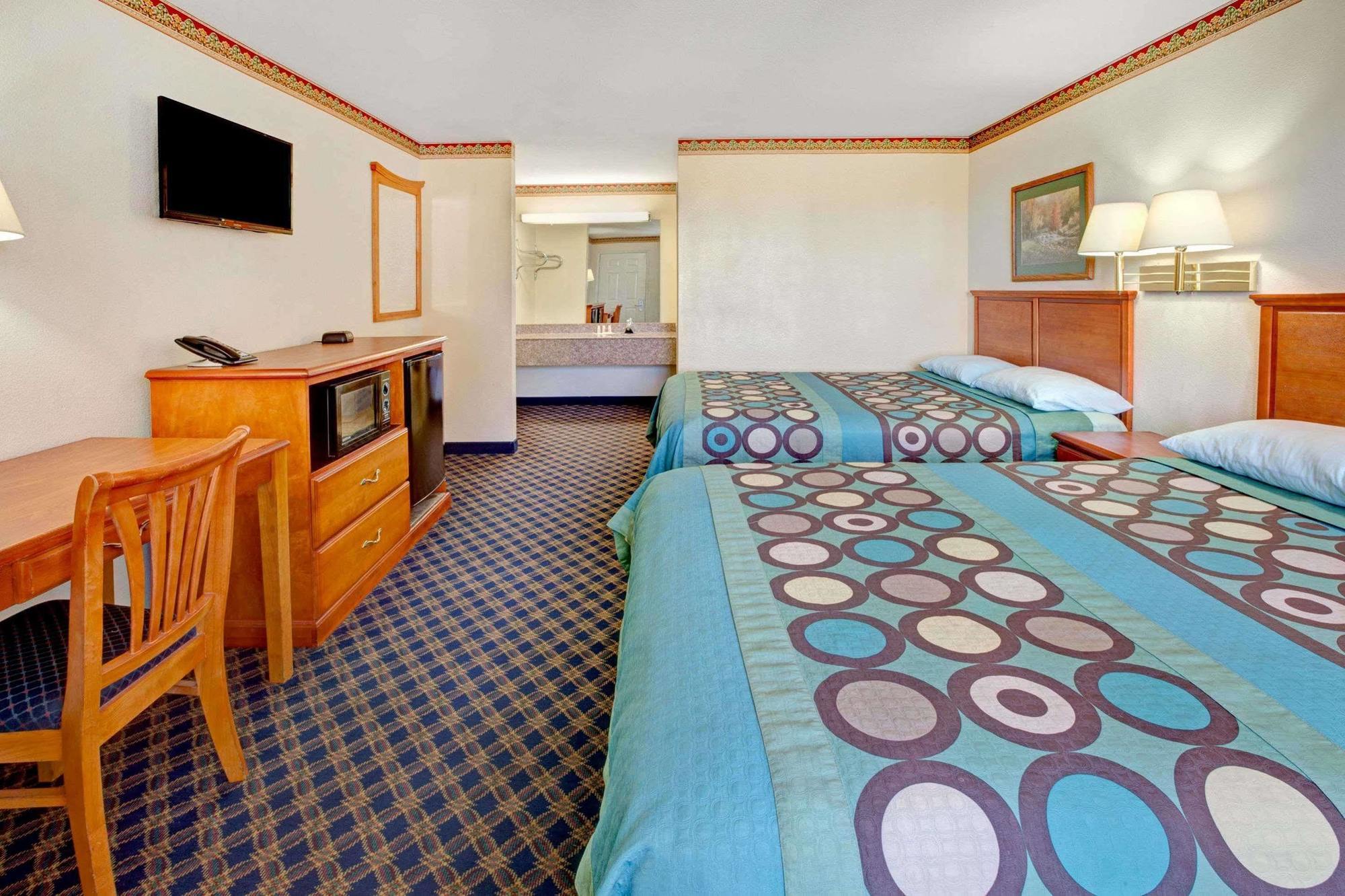 Super 8 By Wyndham Arlington Near At&T Stadium Zewnętrze zdjęcie