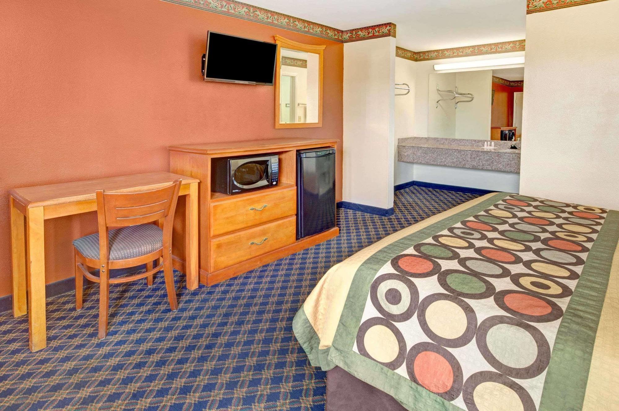 Super 8 By Wyndham Arlington Near At&T Stadium Zewnętrze zdjęcie